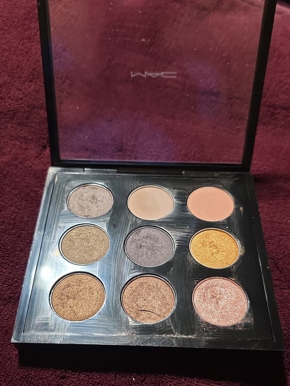 MAC Cosmetics Eyeshadow Palette - Warm Neutrals (9-Color)